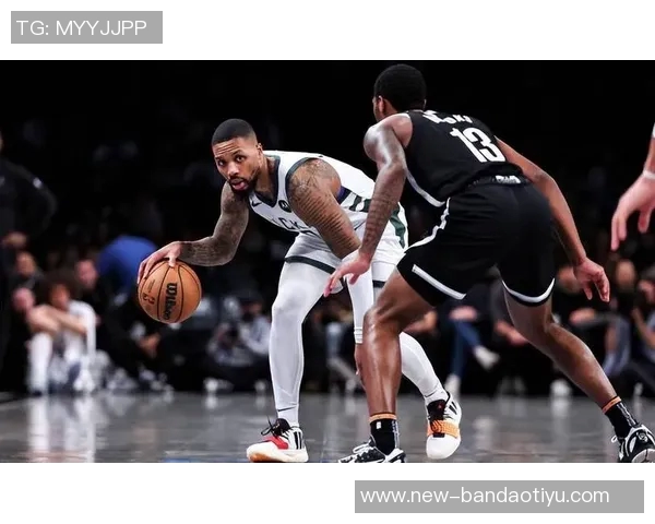 米德尔顿谈字母在篮下表现期待制造进攻犯规的精彩瞬间 米德尔顿谈字母在篮下表现期待制造进攻犯规的精彩瞬间