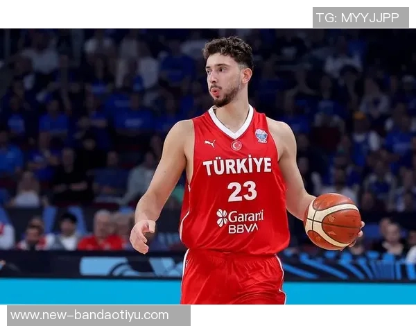 乌度卡赞奥科吉赛季表现出色申京分球助力三分命中率高达60 乌度卡赞奥科吉赛季表现出色申京分球助力三分命中率高达60