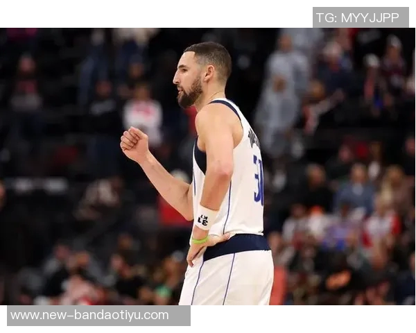 克莱三分表现平平仅得13分下半场未能得分球队双加时遗憾落败 克莱三分表现平平仅得13分下半场未能得分球队双加时遗憾落败