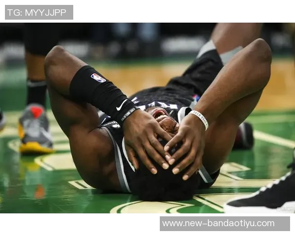 迪马济奥透露多夫比克左股直肌腱撕裂将缺阵四到六周 迪马济奥透露多夫比克左股直肌腱撕裂将缺阵四到六周